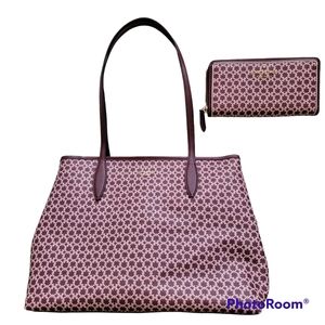 Kate Spade New York Spade Link Tote and Wallet